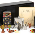 727 Luxe geschenkdoos met koffielikeur, heupfles en kerstchocolade