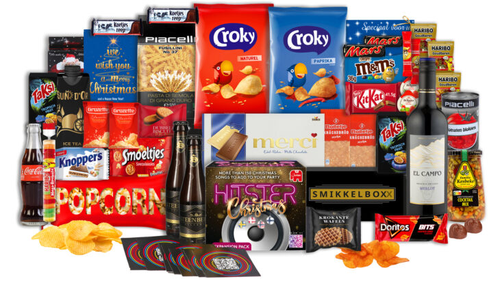 Feestelijk kerstpakket vol snacks, drank en zoetigheden